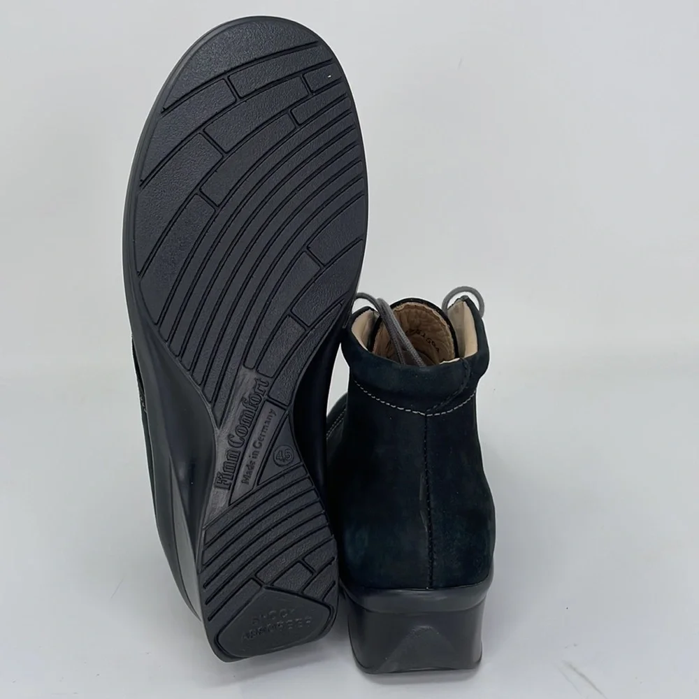 Finn Comfort Boots NWOT Ankle Booties Black Nubuck Leather Mostar US Women’s 7